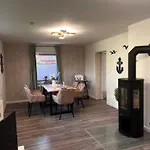 Tatil Evi Nahe Kiel, Neues An Der Ostsee Mit Sauna,kamin Und Garten,parkplatz,5 Betten, 3 Schlafzimmer