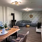 Nahe Kiel, Neues An Der Ostsee Mit Sauna,kamin Und Garten,parkplatz,5 Betten, 3 Schlafzimmer