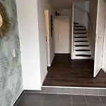Tatil Evi Nahe Kiel, Neues An Der Ostsee Mit Sauna,kamin Und Garten,parkplatz,5 Betten, 3 Schlafzimmer Osdorf