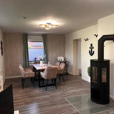 בית נופש Nahe Kiel, Neues An Der Ostsee Mit Sauna,kamin Und Garten,parkplatz,5 Betten, 3 Schlafzimmer