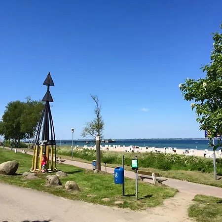 Neues An Der Ostsee Mit Sauna,kamin Und Garten * Osdorf